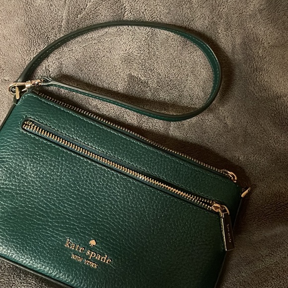Kate Spade Leila Convertible wristlet - Picture 2 of 4